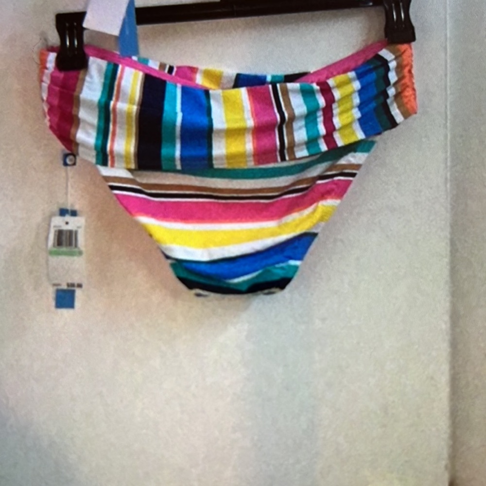 BLEU. ROD. BEATTIE. TOP. Size 10.  Bottom 8. Only. 45. - Picture 5 of 6